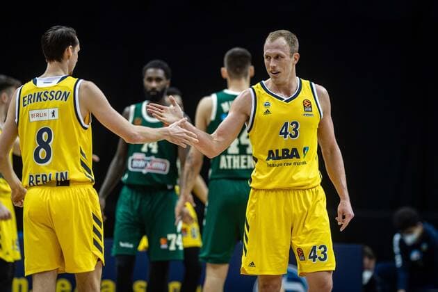 Basketball Berlin 26 02 2021 Season 2020 2021 Euroleague Regular Season Alba Berlin Panathinaikos Athens Luke Sikma Alba Berlin, No 43 Marcus Eriksson Alba Berlin, No 08 cheer