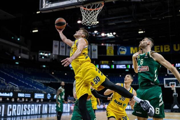 Basketball Berlin 26 02 2021 Season 2020 2021 Euroleague Regular Season Alba Berlin Panathinaikos Athens Ben Lammers Alba Berlin, No 50 Georgios Papagiannis Panathinaikos, No 06