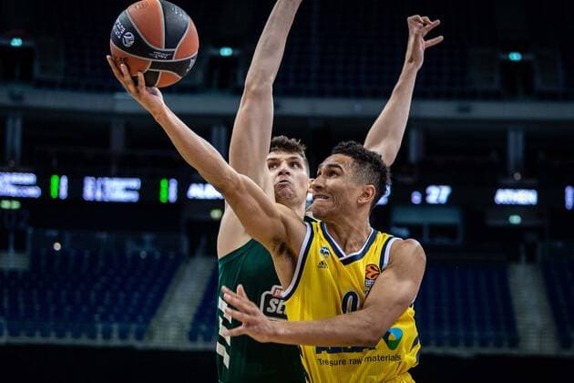Basketball Berlin 26 02 2021 Season 2020 2021 Euroleague Regular Season Alba Berlin Panathinaikos Athens Maodo Lo Alba Berlin, No 00 Kostas Mitoglou Panathinaikos, No 44