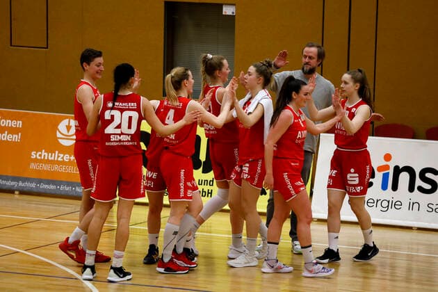 27 02 2021, 2 Toyota Damen Basketball Bundesliga Nord, DBBL, Saison 2020 2021, Damen, Chemcats Chemnitz BG 89 Avides Hurricanes victory for the guests, BG 89 Avides Hurricanes Chemnitz Sporthalle am Schlossteich Sachsen Germany