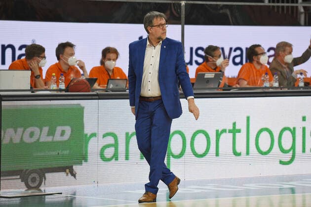 Silvano Poropat Syntainics MBC Haed Coach GER, Ratiopharm Ulm vs Syntainics MBC Basketball , Men ,esaycredit, Basketball Bundesliga , 21 Spieltag , 27 02 2021 Foto Eibner Tobias Baur GER, Ratiopharm Ulm vs Syntainics MBC Basketball Bundesliga , 21 Ligaspieltag , Saion 2020 2021, 27 02 2021 Neu Ulm Copyright: xBaur xEibner-Pressefotox EP_Toba