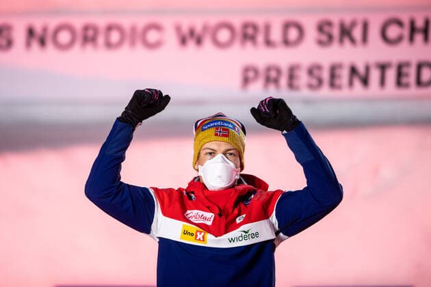 210227 Gold medalist Johannes Hosflot Klaebo of Norway at the Medal ceremony for the men?s cross country skiing sprint of the FIS Nordic Ski World Championships on February 27, 2021 in Oberstdorf Photo Johanna Lundberg BILDBYRAN kod JL JL0084 skidor cross country skiing langrenn fis nordic world ski championships vm ski vm skid vm medaljceremoni medal ceremony 3 bbeng,  Copyright: JOHANNAxLUNDBERG BB210227JL152