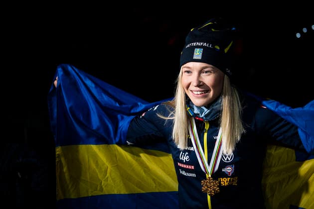 210227 Gold medalist Jonna Sundling of Sweden poses for a portrait at the Medal ceremony for the women s cross country skiing sprint of the FIS Nordic Ski World Championships on February 27, 2021 in Oberstdorf Photo Johanna Lundberg BILDBYRAN kod JL JL0084 skidor cross country skiing langrenn fis nordic world ski championships world cup world cup world cup ski world cup medal ceremony medal ceremony 3 bbeng cheers sweden gold medal gold medal,  Copyright: JOHANNAxLUNDBERG BB210227JL159