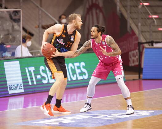 Chris Babb Telekom Baskets Bonn vs Robin Christen RASTA Vechta easyCredit BBL 1 Bundesliga , Season 2020 2021 , Matchday 21
