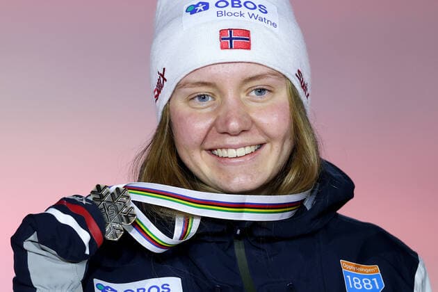 NORDIC SKIING - FIS Nordic World Ski Championships Oberstdorf 2021 OBERSTDORF,GERMANY,27.FEB.21 - NORDIC SKIING, NORDIC COMBINED - FIS Nordic World Ski Championships, ladies, award ceremony. Image shows Marte Leinan Lund (NOR). Keywords: medal. GEPAxpictures xChristianxWalgram