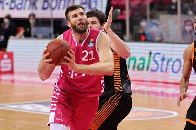 GER, Easycredit BBL, Telekom Baskets Bonn vs RASTA Vechta 27 02 2021, Telekom Dome, Bonn, GER, Easycredit BBL, Telekom Baskets Bonn vs RASTA Vechta, pictured Leon Kratzer Telekom Bonn , nordphotoxGmBHx xMeuter nph00351