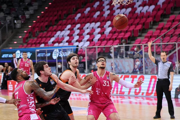 GER, Easycredit BBL, Telekom Baskets Bonn vs RASTA Vechta 27 02 2021, Telekom Dome, Bonn, GER, Easycredit BBL, Telekom Baskets Bonn vs RASTA Vechta, pictured Isaiah Philmore Telekom Bonn 31 , Chris Babb Telekom Bonn 7 , nordphotoxGmBHx xMeuter nph00351