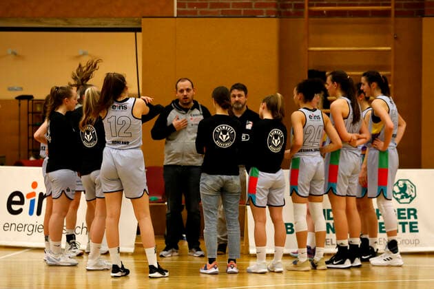 27 02 2021, 2 Toyota Damen Basketball Bundesliga Nord, DBBL, Saison 2020 2021, Damen, Chemcats Chemnitz BG 89 Avides Hurricanes ChemCats team meeting after the game Chemnitz Sporthalle am Schlossteich Sachsen Germany