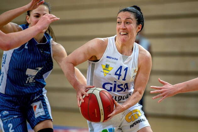 Eilidh Simpson 41, GISA Lions SV Halle GISA Lions SV Halle vs SNP BasCats USC Heidelberg Basketball 1 Bundesliga ERDGAS Sportarena Halle Saale 27 02 2021 Photo Holger John Sachsen Anhalt Germany ERDGAS Sportarena Halle Saale