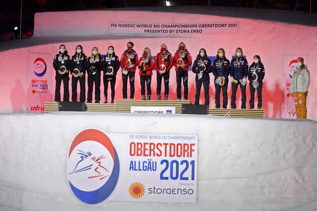 27 02 2021, Nordic Ski World Championships Oberstdorf 2021, Oberstdorf im Allgäu, Award Ceremony, Medal Ceremony, Ski Jumping Women, Normal Hill, Award Ceremony, Slovenia, Austria and Norway