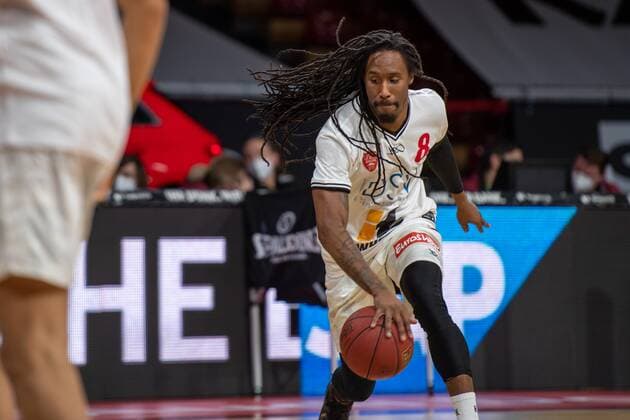 Robert Lowery 8 s Oliver Wuerzburg , during warmup, FC Bayern Basketball vs s Oliver Wuerzburg, BBL, 28 02 2021 Muenchen Bayern Germany Copyright: xkolbert-press UlrichxGamelx