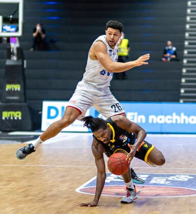 Marvin Ogunsipe Towers , Jaleen Smith MHP Basketball Bundesliga, easyCredit BBL, season 2020 2021, 21 matchday 28 02 21, Hamburg Wilhelmsburg, Hamburg Towers vs MHP Riesen Ludwigsburg Â