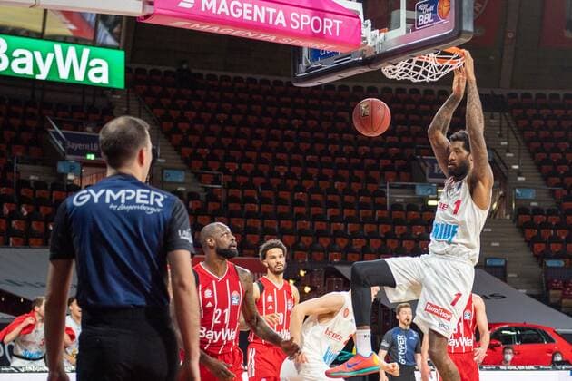Perry Jones III 1 s Oliver Wuerzburg , dunk, FC Bayern Basketball vs s Oliver Wuerzburg, BBL, 28 02 2021 Muenchen Bayern Germany Copyright: xkolbert-press UlrichxGamelx