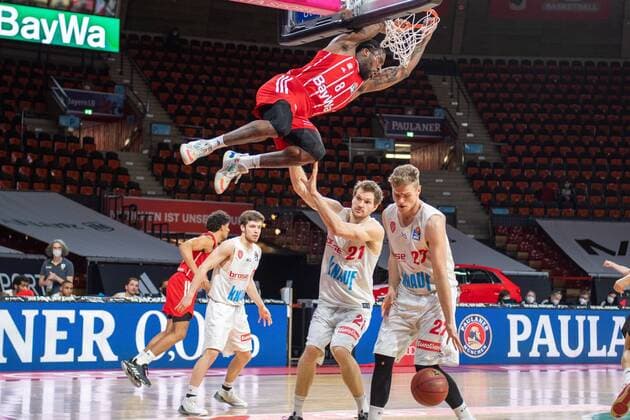Jalen Reynolds 8 FC Bayern , dunk, FC Bayern Basketball vs s Oliver Wuerzburg, BBL, 28 02 2021 Muenchen Bayern Germany Copyright: xkolbert-press UlrichxGamelx