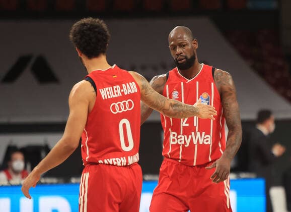 28 02 2021, BBL, FC Bayern vs Wuerzburg S Oliver, Audi Dome Muenchen, Basketball, Sports, in the picture Nick Weiler Babi FCB Basketball and James Gist FCB Basketball