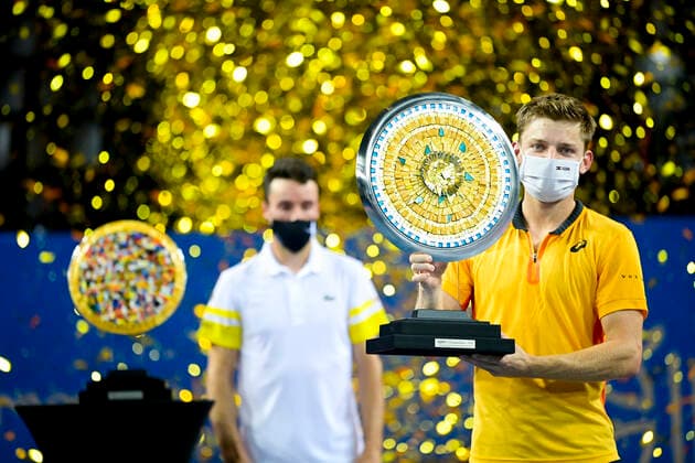 David Goffin (Bel) posant avec le trophee du Vainqueur TENNIS : Open Sud de France 2021 - Finale Simple messieurs - Montpellier - 28 02 2021 JBAutissier Panoramic 