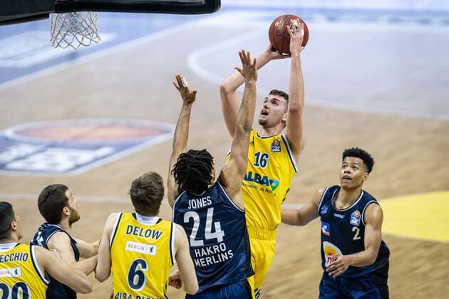Basketball Berlin 28 02 2021 Season 2020 2021 1 Bundesliga easyCredit BBL Alba Berlin HAKRO Merlins Crailsheim Kresimir Nikic Alba Berlin, No 16 Jeremy Jones Crailsheim, No 24