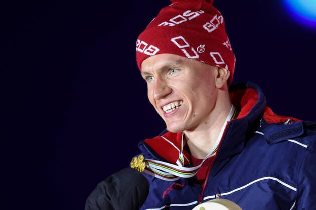 NORDIC SKIING - FIS Nordic World Ski Championships Oberstdorf 2021 OBERSTDORF,GERMANY,28.FEB.21 - NORDIC SKIING, CROSS COUNTRY SKIING - FIS Nordic World Ski Championships, 30km Skiathlon, men, award ceremony. Image shows Alexander Bolshunov (RUS). Keywords: medal. GEPAxpictures xChristianxWalgram