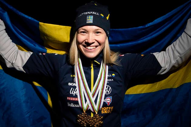 210228 Gold medalists Jonna Sundling of Sweden poses with her two gold medals for the women s cross country skiing team sprint and sprint during the FIS Nordic Ski World Championships on February 28, 2021 in Oberstdorf Photo Johanna Lundberg BILDBYRAN kod JL JL0087 skidor cross country skiing langrenn fis nordic world ski championships vm ski vm skid vm 4 bbeng guld medalj sverige,  Copyright: JOHANNAxLUNDBERG BB210228JL166