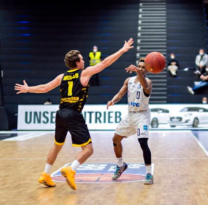 Jordan Hulls MHP , TJ Shorts Towers Basketball Bundesliga, easyCredit BBL, season 2020 2021, 21 matchday 28 02 21, Hamburg Wilhelmsburg, Hamburg Towers vs MHP Riesen Ludwigsburg Â