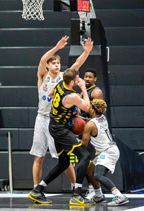 Maik Kotsar Towers , Jonas Wohlfarth Bottermann MHP , Yorman Polas Bartolo MHP , TJ Shorts Towers Basketball Bundesliga, easyCredit BBL, season 2020 2021, 21 matchday 28 02 21, Hamburg Wilhelmsburg, Hamburg Towers vs MHP Riesen Ludwigsburg Â