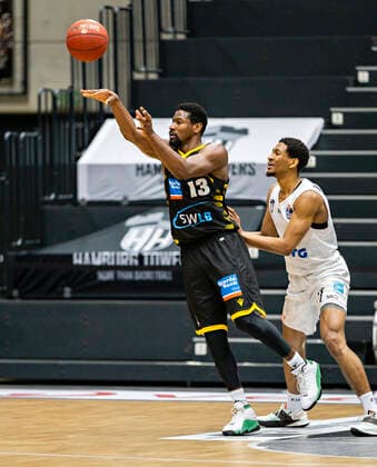 Yorman Polas Bartolo MHP , Kameron Taylor Towers Basketball Bundesliga, easyCredit BBL, season 2020 2021, 21 matchday 28 02 21, Hamburg Wilhelmsburg, Hamburg Towers vs MHP Riesen Ludwigsburg Â