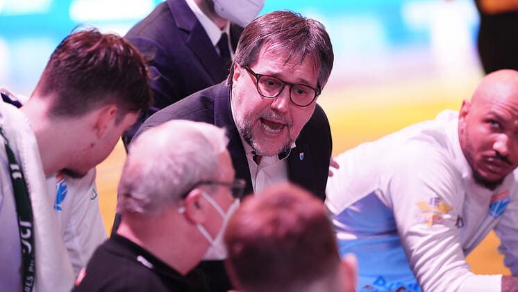 Basketball 1 Bundesliga, Season 2020 2021, 20 Matchday, Syntainics MBC Weissenfels vs JobStairs GIESSEN 46ers 03 03 2021 Head Coach Silvano Poropat MBC Weissenfels during a speech at the game MBC Weissenfels vs Giessen 03 03 2021 Weissenfels Saxony Anhalt Germany Stadthalle Weissenfels.