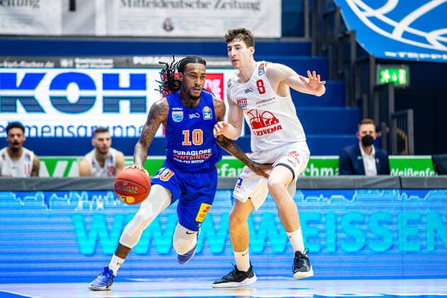 Anthony Barber 10 Syntainics MBC , Alen Pjanic 8 Jobstairs Giessen 46ers during the match Season 2020 2021 Men in the EasyCredit Bundesliga between Syntainics MBC and Jobstairs Giessen 46ers at Stadthalle Weissenfels on 3 March 2021 in Weissenfels, Sachsen Anhalt, Germany