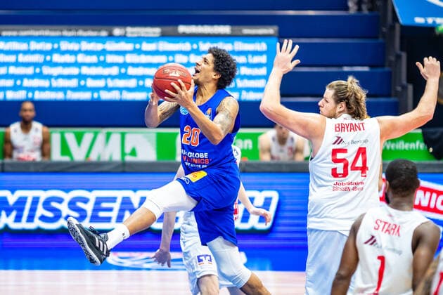 Deron Washinton 20 Syntainics MBC during the match Season 2020 2021 Men in the EasyCredit Bundesliga between Syntainics MBC and Jobstairs Giessen 46ers at Stadthalle Weissenfels on 3 March 2021 in Weissenfels, Sachsen Anhalt, Germany