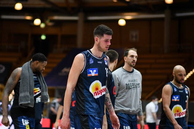 Bogdan Radosavljevic HAKRO Merlins Crailsheim , Haywood Highsmith HAKRO Merlins Crailsheim , Maurice Stuckey HAKRO Merlins Crailsheim are disappointed with the defeat, GER, HAKRO Merlins Crailsheim vs s Oliver Wuerzburg, 03 03 2021, 20 Spieltag easycredit Basketball Bundesliga, Spielzeit 2020 2021 GER, HAKRO Merlins Crailsheim vs s Oliver Wuerzburg, 03 03 2021, 20 Spieltag easycredit Basketball Bundesliga, Spielzeit 2020 2021 Crailsheim Copyright: xEibnerxPressefoto MichaelxMemmlerx EP_MMR
