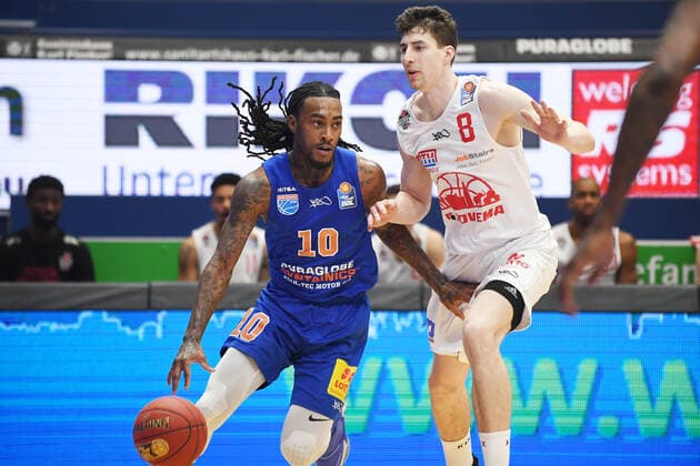 Basketball 1 Bundesliga, season 2020 2021, 20 matchday, Syntainics MBC Weissenfels vs JobStairs GIESSEN 46ers 03 03 2021 102 81 50 39 Anthony Barber MBC Weissenfels, back number 10 on the ball against Alen Pjanic Forward Giessen 46ers, back number 8 on the ball during the match MBC Weissenfels vs Giessen 03 03 2021 Weissenfels Saxony Anhalt Germany Stadthalle Weissenfels