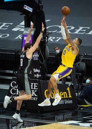 March 3, 2021, Sacramento, CA, USA: Los Angeles Lakers forward Kyle Kuzma (0) misses his shot guarded by Sacramento Kings forward Nemanja Bjelica (8) with seconds left in the fourth quarter during a game at Golden 1 Center on Wednesday, Mar. 3, 2021 in Sacramento. The Kings win 123-121. Sacramento USA - ZUMAj89_ 20210303_zaf_j89_028 Copyright: xPaulxKitagakixJr.x