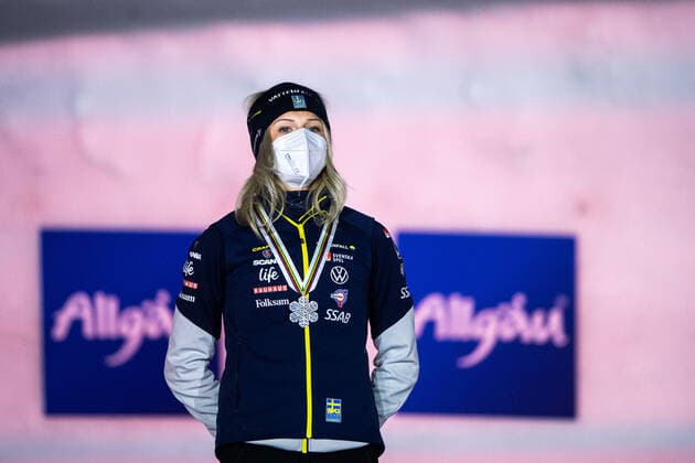 210304 Silver medalist Frida Karlsson of Sweden at a medal ceremony for the Women s Cross Country Skiing 10 km Free Technique during the FIS Nordic Ski World Championships on March 4, 2021 in Oberstdorf Photo Johanna Lundberg BILDBYRAN kod JL JL0096 skidor cross country skiing langrenn fis nordic world ski championships vm ski vm skid vm medaljceremoni medal ceremony 8 bbeng sverige,  Copyright: JOHANNAxLUNDBERG BB210304JL142