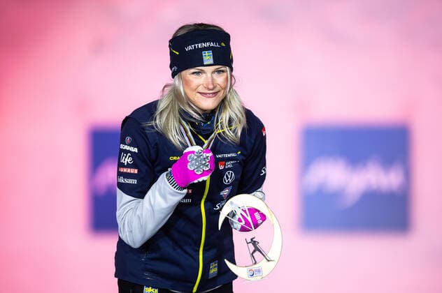 210304 Silver medalist Frida Karlsson of Sweden at a medal ceremony for the Women s Cross Country Skiing 10 km Free Technique during the FIS Nordic Ski World Championships on March 4, 2021 in Oberstdorf Photo Johanna Lundberg BILDBYRAN kod JL JL0096 skidor cross country skiing langrenn fis nordic world ski championships vm ski vm skid vm medaljceremoni medal ceremony 8 bbeng sverige,  Copyright: JOHANNAxLUNDBERG BB210304JL150