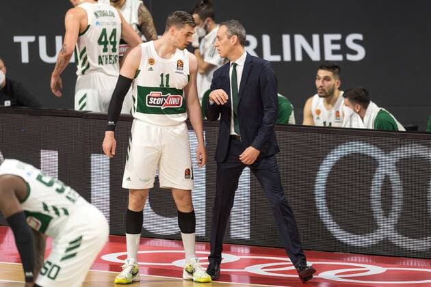 Basketball, Euroleague, FC Bayern Munich Panathinaikos Athens In the picture iMario HEZONJA Panathinaikos Athens, 11 and Head Coach of Panathinaikos Athens Oded KATTASH Munich Audi Dome Bayern Germany Copyright: Passion2Press.dex xMarkusxFischerx