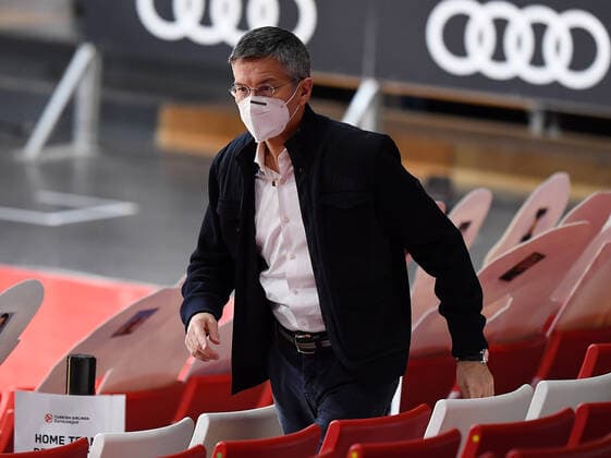 04 03 2021, xemx, Basketball BBL Bundesliga, FC Bayern Muenchen Basketball Panathinaikos Athens emspor, v l President Herbert Hainer FC Bayern Basketball Muenchen