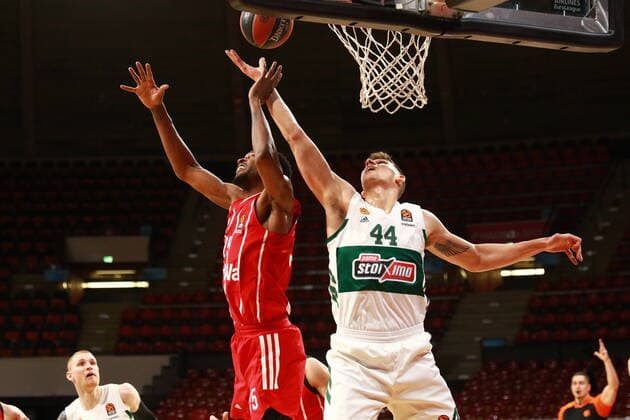 25 JaJuan Johnson FCBB red, vs 44 Dinos Mitoglou Panathinaikos basketball, EuroLeague, FC Bayern Munich vs Panathinaikos OPAP at Audi Dome, 04 03 2021 PHOTO Mladen Lackovic LakoPress