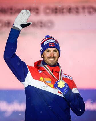210305 Hans Christer Holund of Norway with his gold medal at a medal ceremony for the men s 15 km Free Technique during the FIS Nordic Ski World Championships on March 5, 2021 in Oberstdorf Photo Johanna Lundberg BILDBYRAN kod JL JL0099 skidor cross country skiing langrenn fis nordic world ski championships vm ski vm skid vm medaljceremoni medal ceremony 9 bbeng jubel,  Copyright: JOHANNAxLUNDBERG BB210305JL129