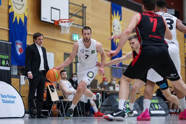 2 Basketball Bundesliga ProB ART Giants Duesseldorf vs ETV Hamburg, 05 03 2021 Andrius Mikutis 7 ART Giants Duesseldorf , Vidmantas Uzkuraitis 7 ETV Hamburg 2 Basketball Bundesliga ProB ART Giants Duesseldorf vs ETV Hamburg on 05 03 2021, Duesseldorf Copyright: xBEAUTIFULxSPORTS KennyxBeelex