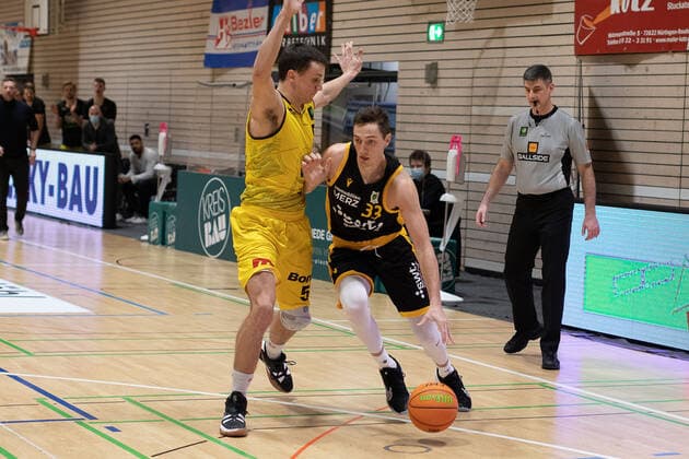 Maxwell Mahoney Kirchheim Knights, 51 Ryan Mikesell Tigers Tübingen, 33 ¨¨¨Kirchheim Knights Tigers Tübingen, 2 Basketball, Bundesliga, Pro A, Barmer 2 Basketball, Matchday 24, Season 2020 2021, 05 03 2021, ¨¨ Kirchheim Knights Tigers Tübingen, Basketball, 2 Bundesliga, Barmer 2 Basketball, Matchday 24, Season 2020 2021, 05 03 2021 Kirchheim Teck. Copyright: xNinaxSander xEibnerxPressefotoxIx EP_NSR