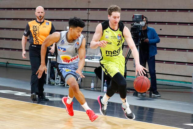 22 Matchday of the easyCredit BBL Basketball Bundesliga on 05 March 2021in the Oberfrankenhalle in Bayreuth Bavaria Germany Season 2020 2021 Medi Bayreuth vs HAKRO Merlins Crailsheim David Walker Medi Bayreuth23 right Trae Bell Haynes HAKRO Merlins Crailsheim 2 left