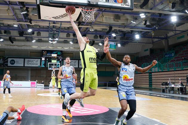 22 Matchday of the easyCredit BBL Basketball Bundesliga on 05 March 2021in the Oberfrankenhalle in Bayreuth Bavaria Germany Season 2020 2021 Medi Bayreuth vs HAKRO Merlins Crailsheim Osvaldas Olisevicius Medi Bayreuth 31 left Haywood Highsmith HAKRO Merlins Crailsheim 7 right