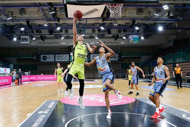22 Matchday of the easyCredit BBL Basketball Bundesliga on 05 March 2021in the Oberfrankenhalle in Bayreuth Bavaria Germany Season 2020 2021 Medi Bayreuth vs HAKRO Merlins Crailsheim Andreas Seiferth Medi Bayreuth 11 left Jamuni McNeace HAKRO Merlins Crailsheim 17 right