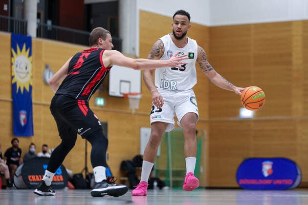 2 Basketball Bundesliga ProB ART Giants Duesseldorf vs ETV Hamburg, 05 03 2021 Leonard Eckmann 6 ETV Hamburg , Shawn Gulley 23 ART Giants Duesseldorf 2 Basketball Bundesliga ProB ART Giants Duesseldorf vs ETV Hamburg on 05 03 2021, Duesseldorf Copyright: xBEAUTIFULxSPORTS KennyxBeelex