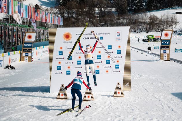 210306 Heidi Weng and Therese Johaug of Norway celebrate after the Women s Cross Country Skiing 30 km Classic Technique during the FIS Nordic Ski World Championships on March 6, 2021 in Oberstdorf Photo Johanna Lundberg BILDBYRAN kod JL JL0101 skidor cross country skiing langrenn fis nordic world ski championships vm ski vm skid vm klassisk stil classic technique 10 bbeng norge jubel,  Copyright: JOHANNAxLUNDBERG BB210306JL144
