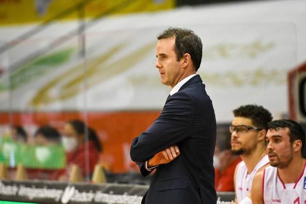 Willi Voigt Basketball Bundesliga, Basketball Season 2020 2021, 22 Matchday, Germany, easyCredit BBL, Germany, Giessen 46ers, giessen red, men, Jobstairs GIESSEN 46ers Telekom Baskets Bonn, men, Bonn in white