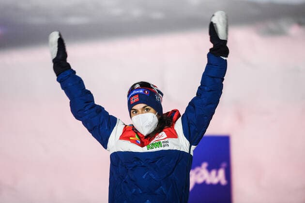 210306 Heidi Weng of Norway celebrates at a medal ceremony for the Women s Cross Country Skiing 30 km Classic Technique during the FIS Nordic Ski World Championships on March 6, 2021 in Oberstdorf Photo Johanna Lundberg BILDBYRAN kod JL JL0102 skidor cross country skiing langrenn fis nordic world ski championships vm ski vm skid vm medaljceremoni medal ceremony 10 bbeng jubel celebration norge,  Copyright: JOHANNAxLUNDBERG BB210306JL170