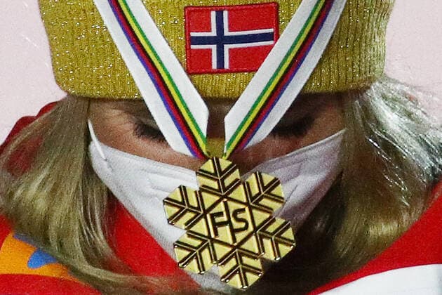 Nordic World Ski Championships in Oberstdorf, cross-country skiing, 30km classic women, award ceremony