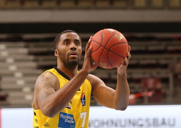 06.03.2021, Deutschland, Ludwigsburg, Basketball easyCredit BBL Bundesliga, MHP RIESEN Ludwigsburg vs. EWE Baskets Oldenburg, Jamel McLean (MHP)