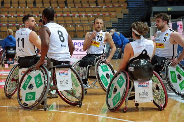 06 03 2021, xovx, Wheelchair Basketball 1 Bundesliga, RSV Lahn Dill RSB Thuringia Bulls v l Steve Serio RSV Lahn Dill , Brian Bell RSV Lahn Dill , Thomas Böhme RSV Lahn Dill , Christopher Huber RSV Lahn Dill , Simon Brown RSV Lahn Dill Wetzlar Rittal Arena Hessen Germany EN